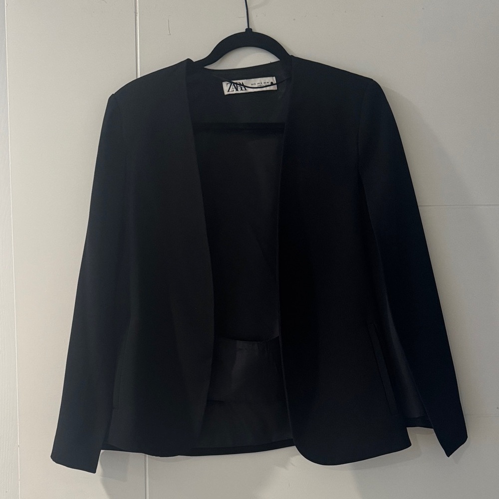 Zara Classic Black Blazer